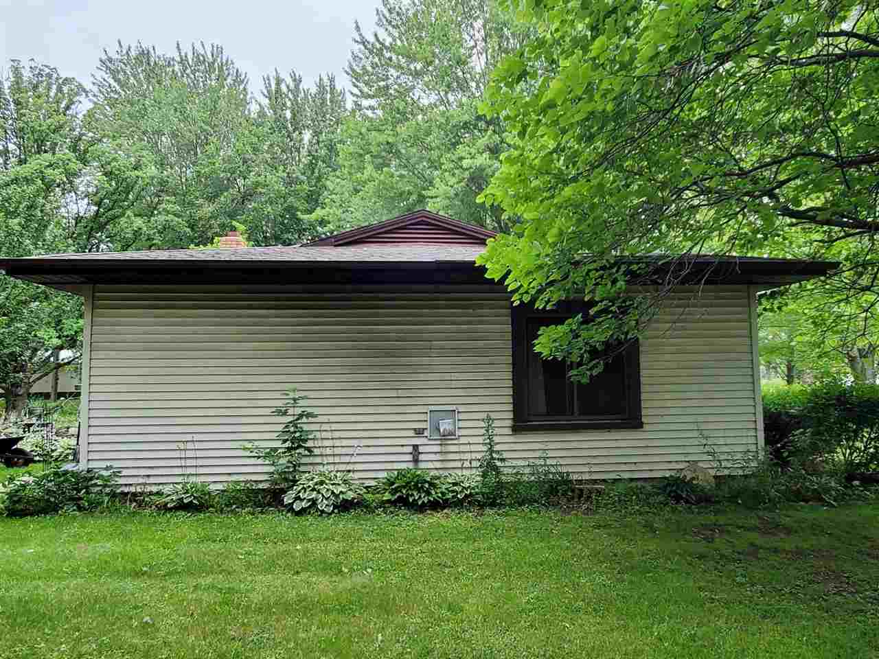 305 West Tyler Road Ithaca, MI 48847 - Photo 7 of 17 1890120-6.JPG