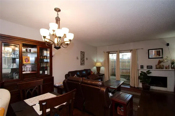 $169,999 | 2121 Park Willow Lane, Unit C, Arlington, TX 76011