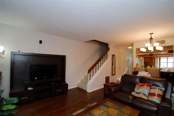 $169,999 | 2121 Park Willow Lane, Unit C, Arlington, TX 76011