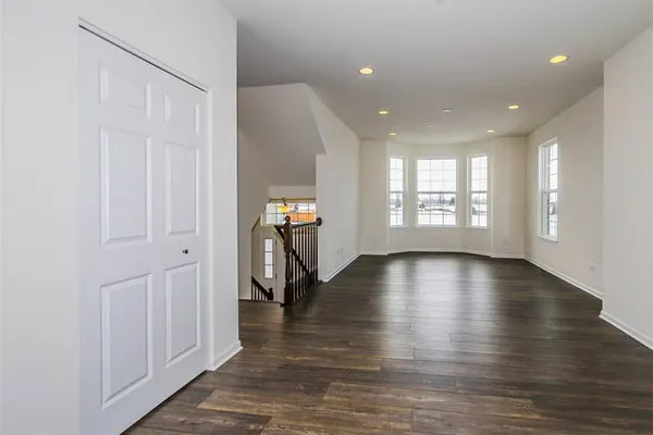 $2,895 | 2949 Madison Drive, Naperville, IL 60564