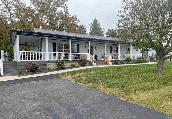 $435,000 | 4825 North 1200th Street East, Loogootee, IN 47553