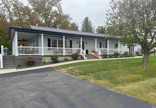 $435,000 | 4825 North 1200th Street East, Loogootee, IN 47553