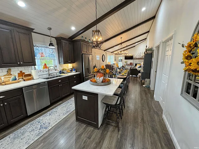 $435,000 | 4825 North 1200th Street East, Loogootee, IN 47553