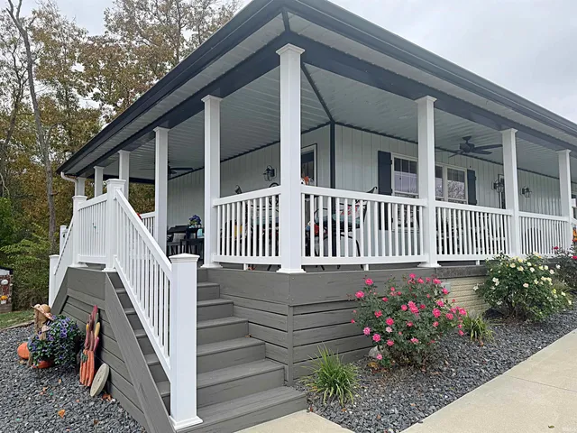 $435,000 | 4825 North 1200th Street East, Loogootee, IN 47553