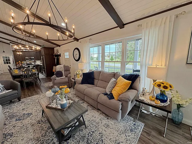 $435,000 | 4825 North 1200th Street East, Loogootee, IN 47553