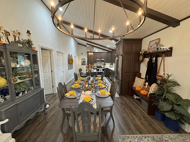 $435,000 | 4825 North 1200th Street East, Loogootee, IN 47553