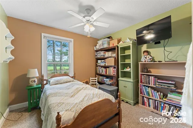 $790,000 | 10560 Lake Royalle Road, Spring Hope, NC 27882