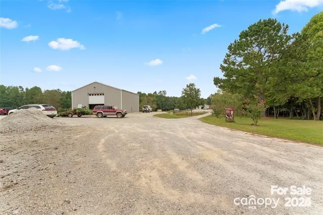 $790,000 | 10560 Lake Royalle Road, Spring Hope, NC 27882