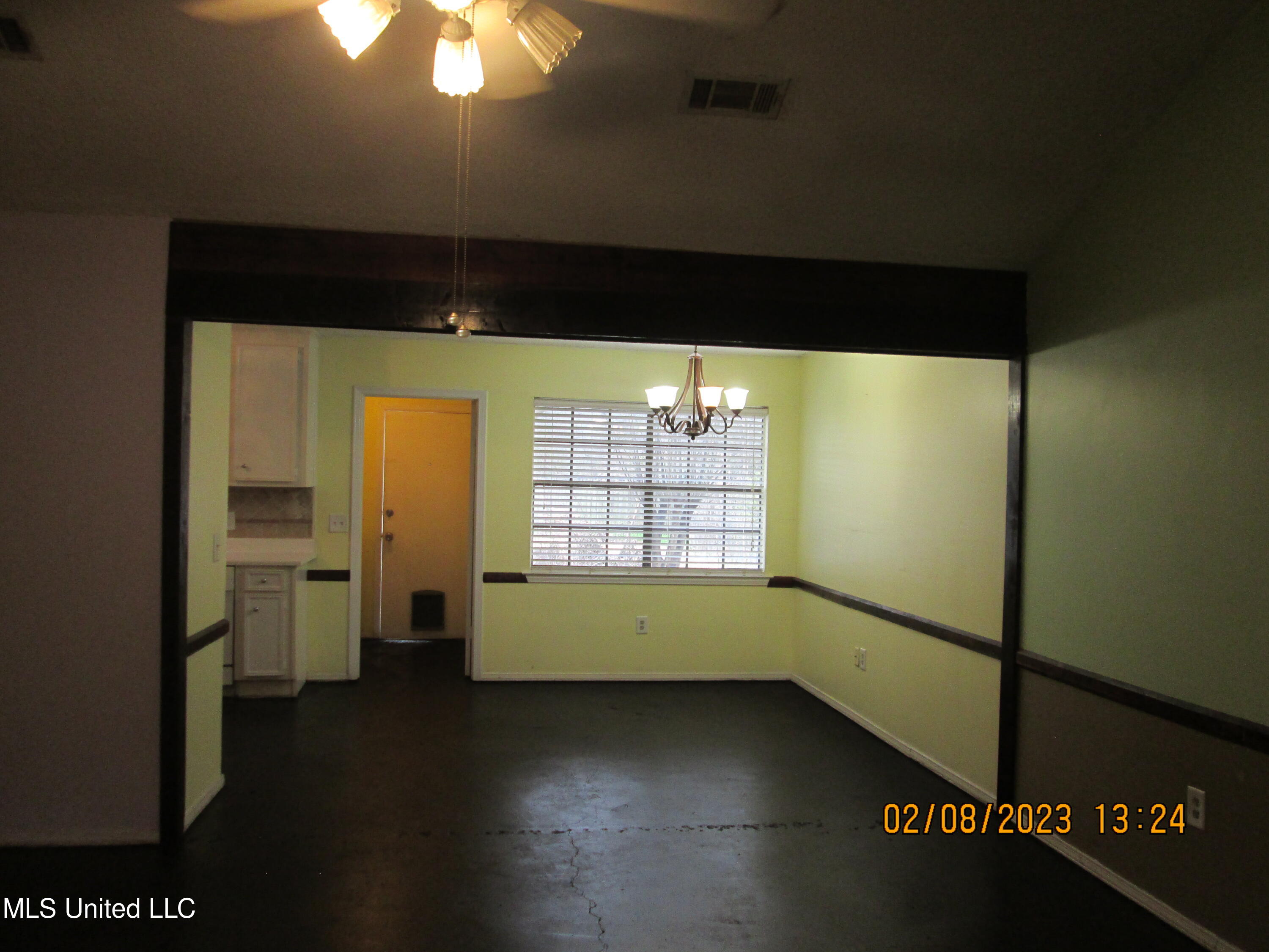 208 Shenandoah Road North Brandon, MS 39047 - Photo 3 of 14 IMG_0914