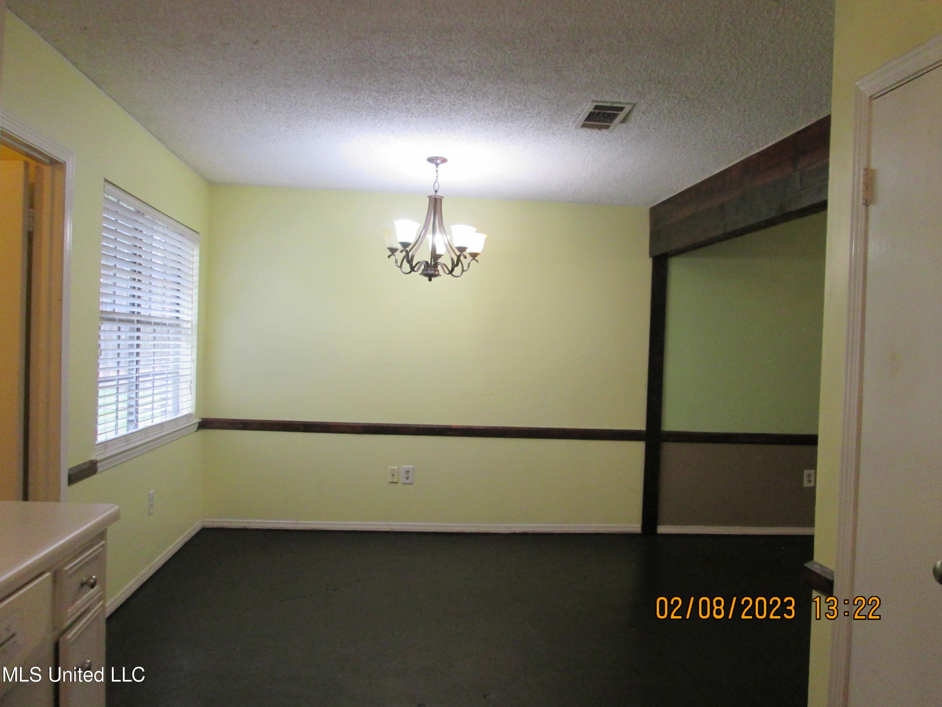 208 Shenandoah Road North Brandon, MS 39047 - Photo 6 of 14 IMG_0908