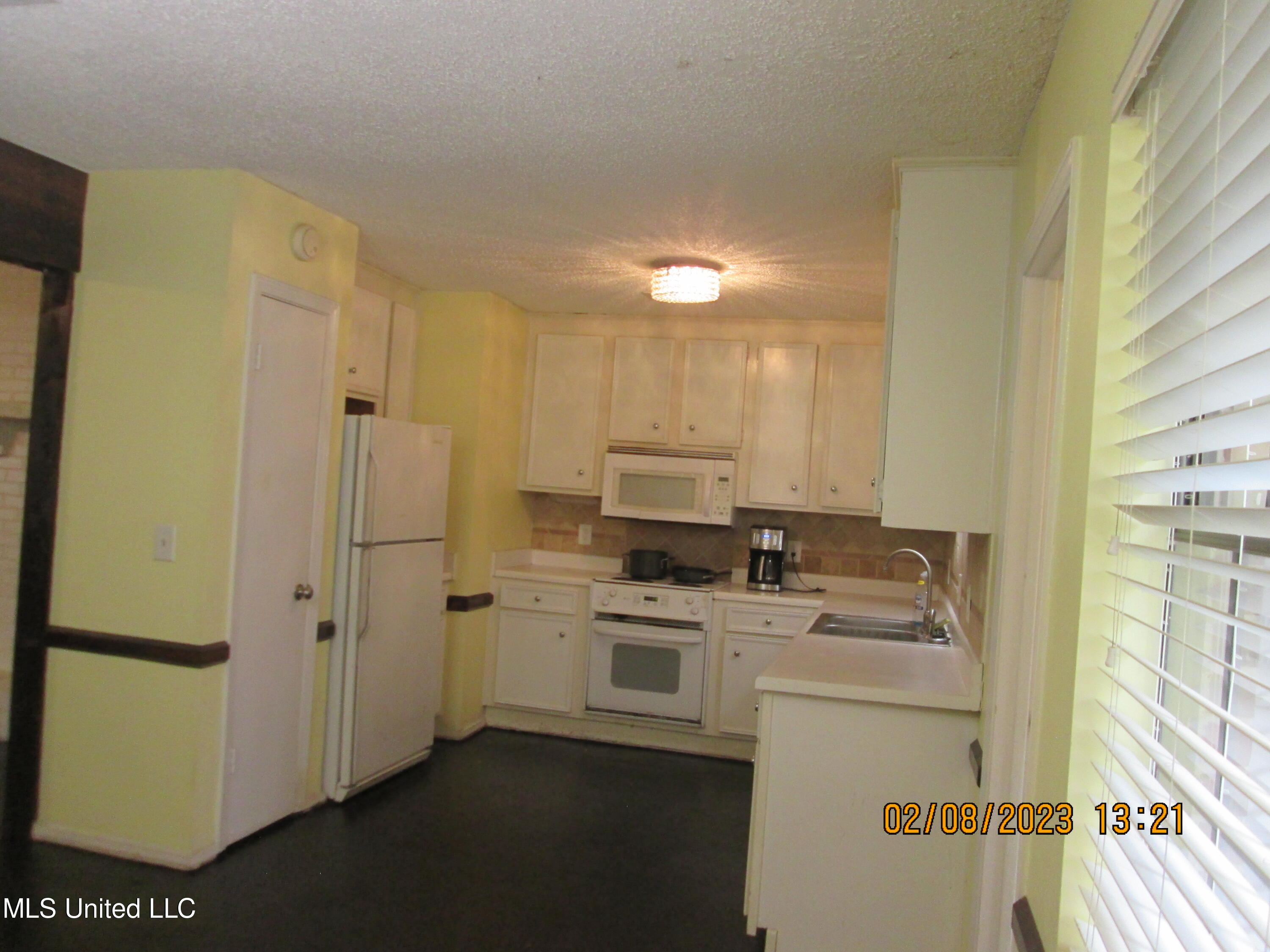 208 Shenandoah Road North Brandon, MS 39047 - Photo 10 of 14 IMG_0904