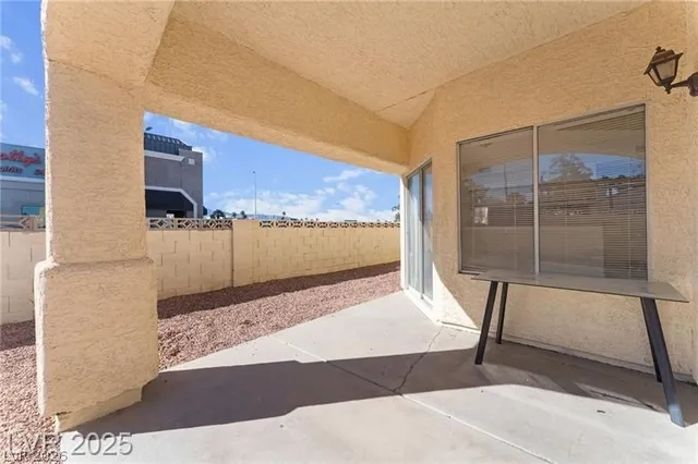 $2,100 | 6673 Silver Penny Avenue, Las Vegas, NV 89108