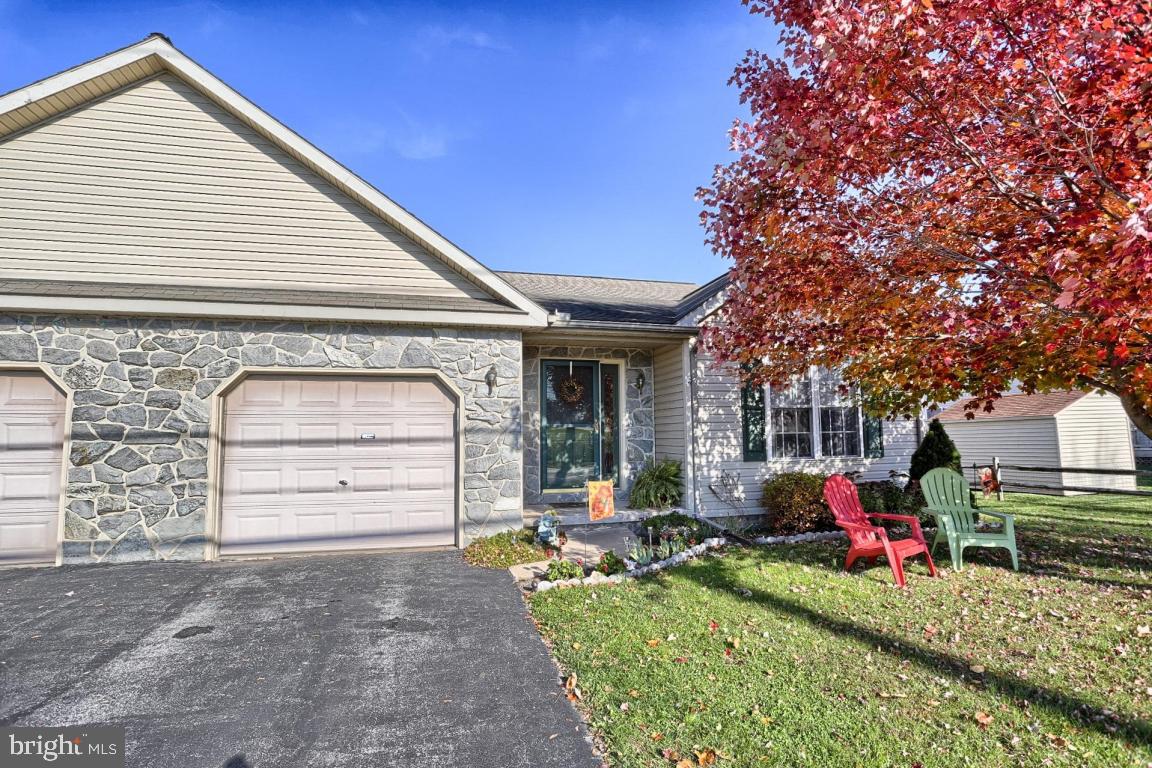145 East Maple Grove Road Narvon, PA 17555 - Photo 1 of 28 Gallery Image 1