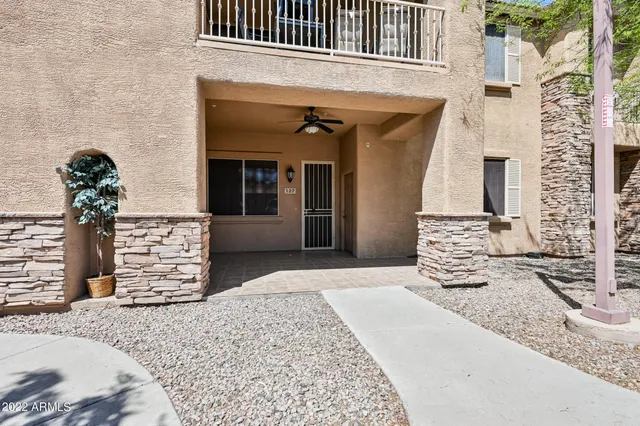 $1,900 | 2155 North Grace Boulevard, Unit 127, Chandler, AZ 85225