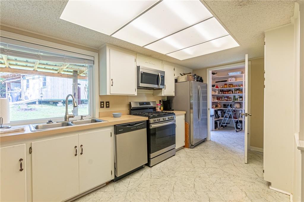 128 Rustic Manor Cove Pineville, LA 71360 - Photo 6 of 20