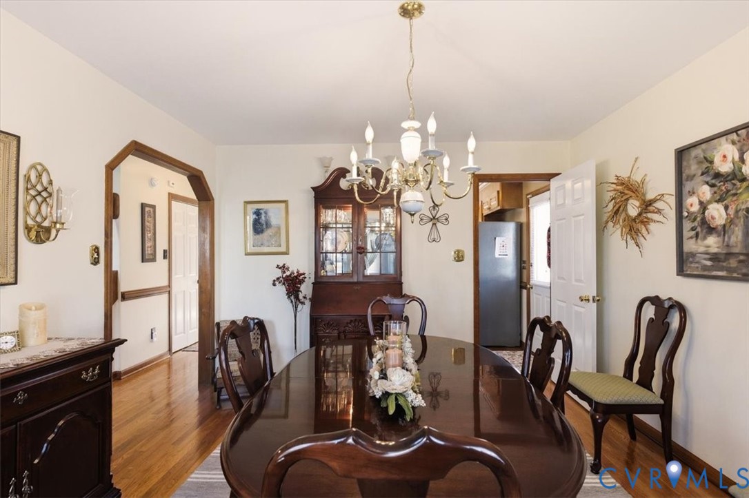 2604 Brookforest Terrace Midlothian, VA 23112 - Photo 23 of 49 a view of a dining room with furniture