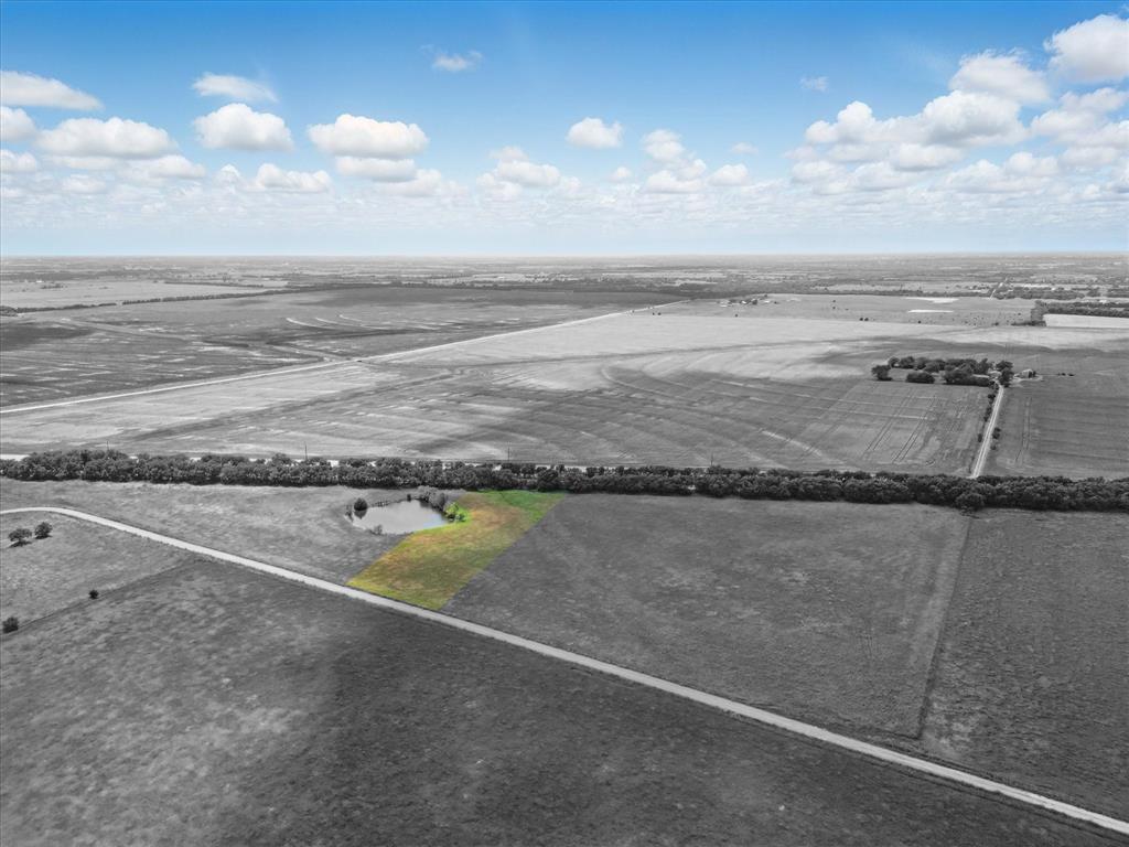 6482 County Road 1050 Celeste, TX 75423 - Photo 3 of 19 a view of an ocean and beach