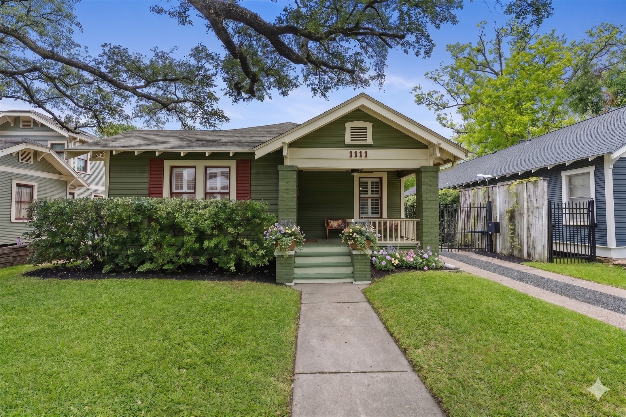 1111 Le Green Street Houston, TX 77009 - Photo 1 of 37