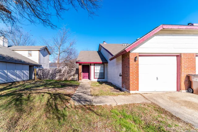 $1,195 | 7017 Silver, San Antonio, TX 78244