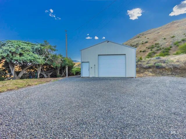 $489,000 | 161 Cemetery Road, White Bird, ID 83554