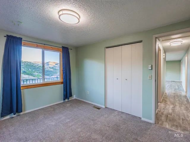 $489,000 | 161 Cemetery Road, White Bird, ID 83554