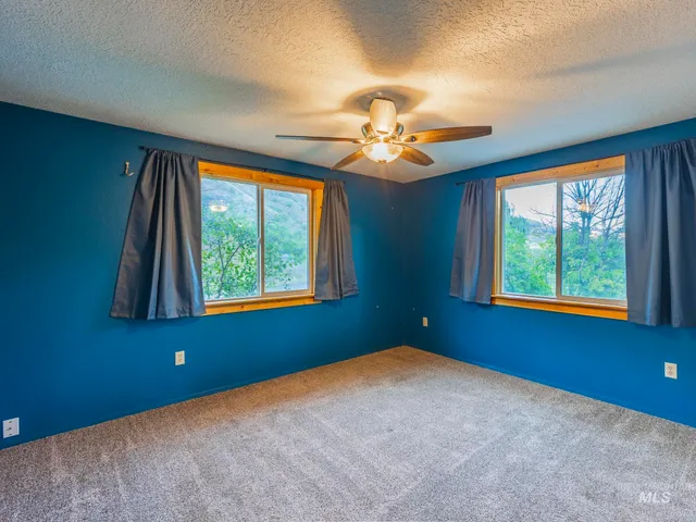 $489,000 | 161 Cemetery Road, White Bird, ID 83554