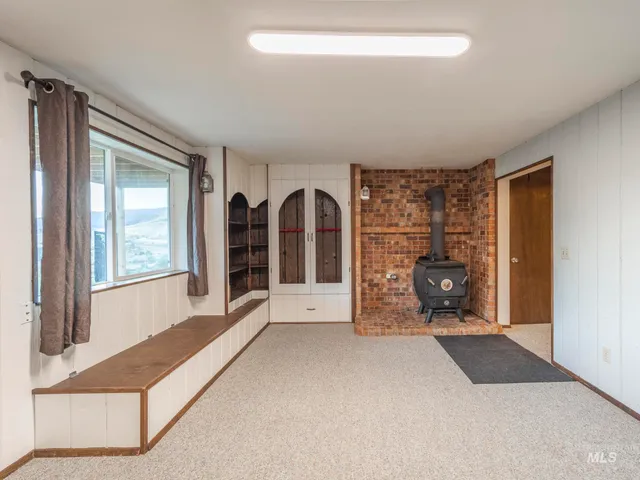 $489,000 | 161 Cemetery Road, White Bird, ID 83554