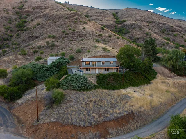 $489,000 | 161 Cemetery Road, White Bird, ID 83554