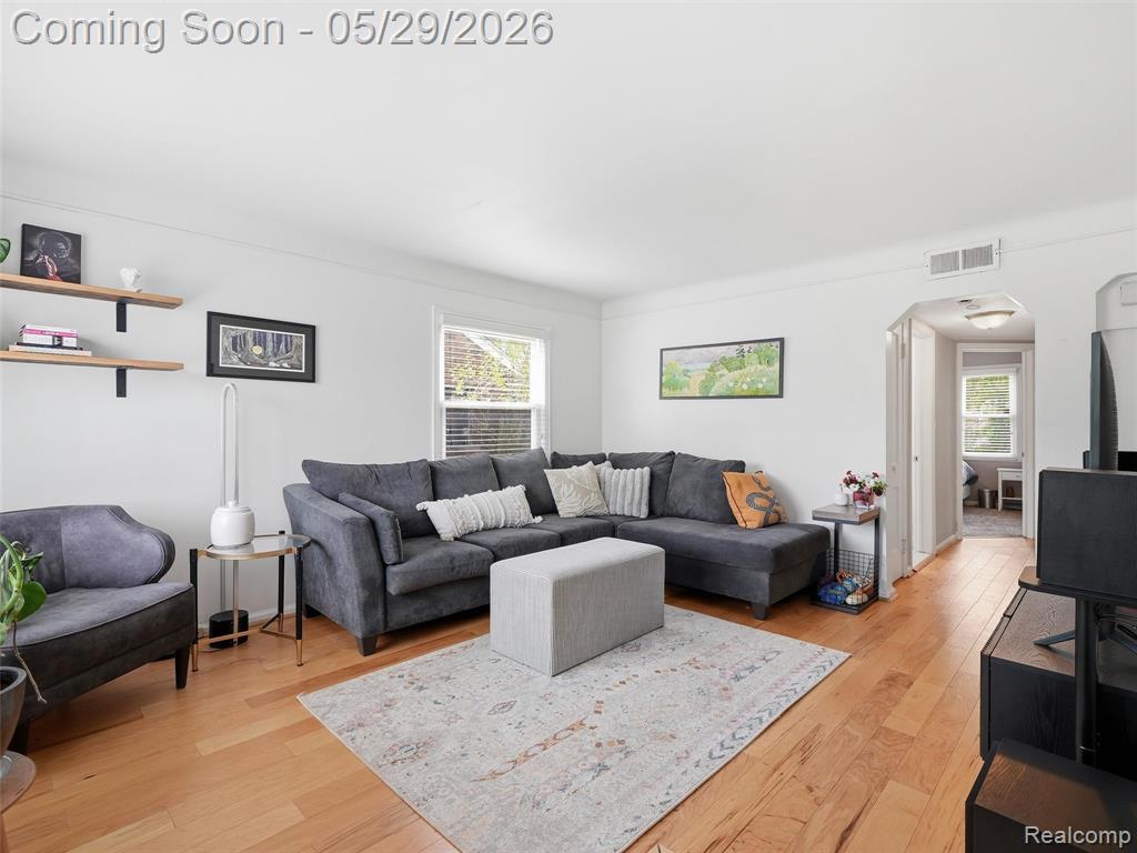 24721 Ridgedale Street Oak Park, MI 48237 - Photo 3 of 20 Gallery Image 3