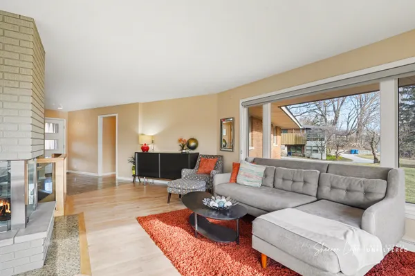 $1,199,000 | 1640 Gladys Avenue, Grand Haven, MI 49417