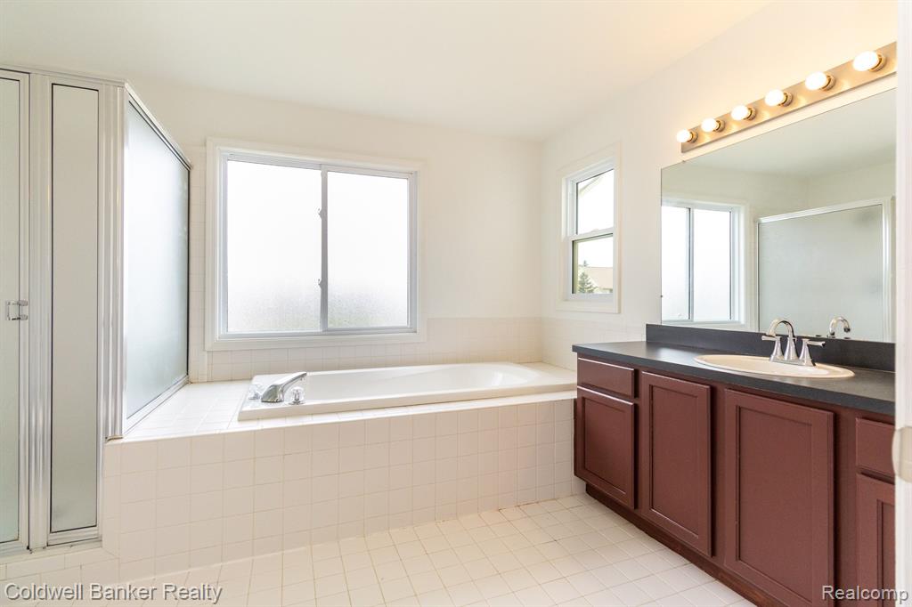 3870 Beechcrest Road Rochester Hills, MI 48309 - Photo 24 of 47
