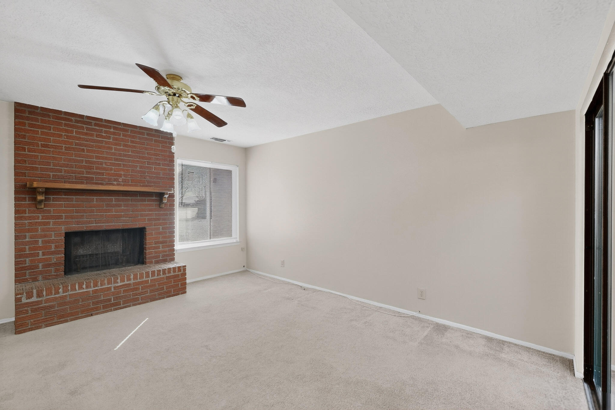 106 Fulton Avenue Rio Communities, NM 87002 - Photo 9 of 46 Gallery Image 9