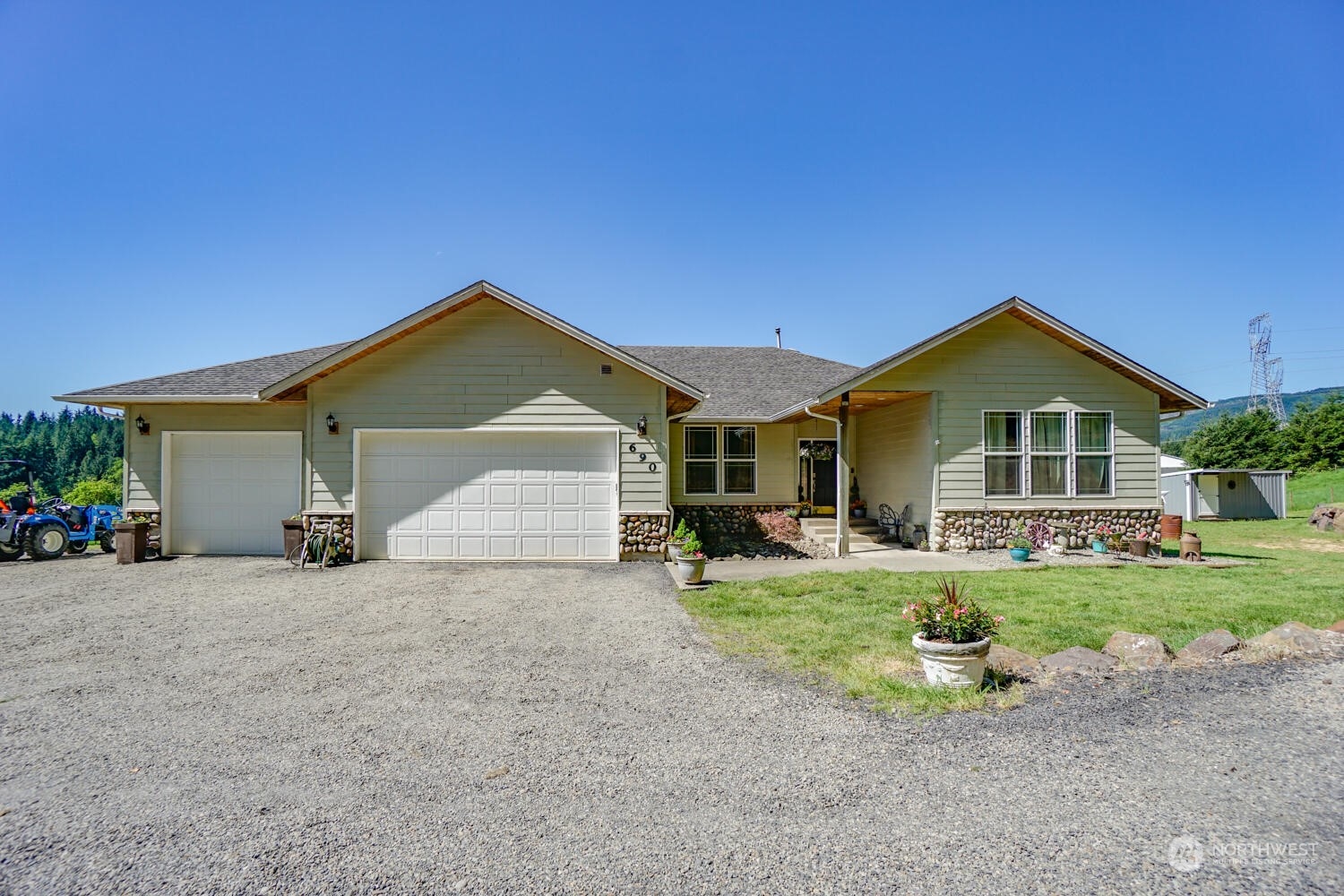 690 Melton Road Castle Rock, WA 98611 - Photo 1 of 40 Gallery Image 1