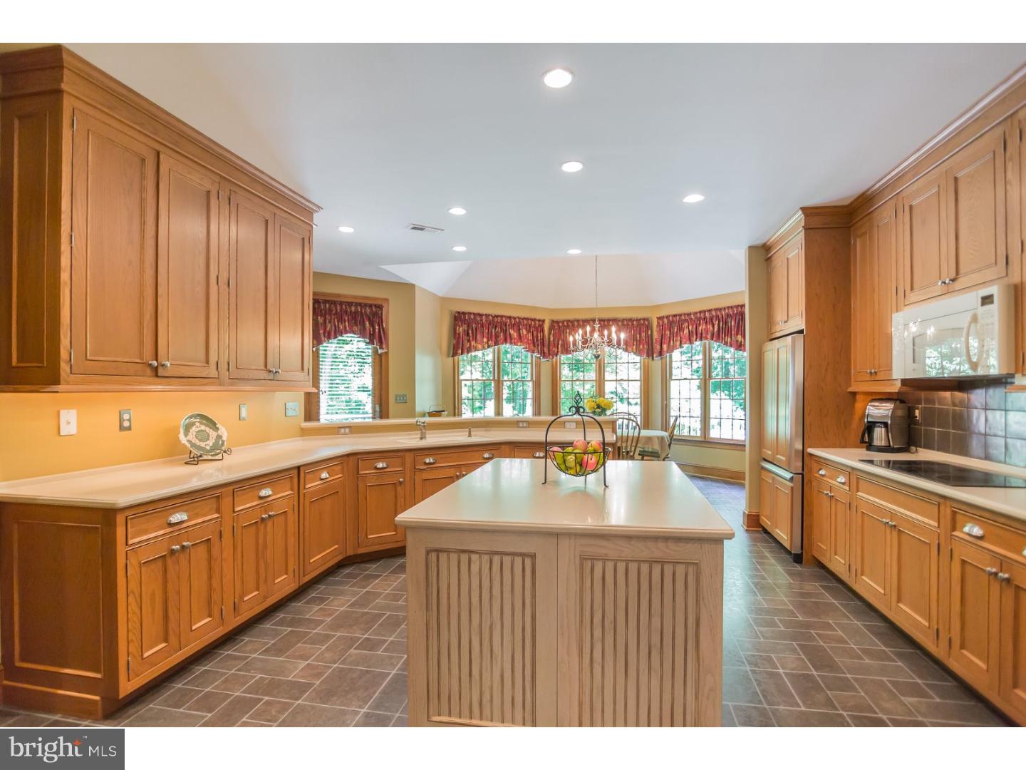 41 Stanwyck Road Mount Laurel, NJ 08054 - Photo 8 of 25 Kitchen