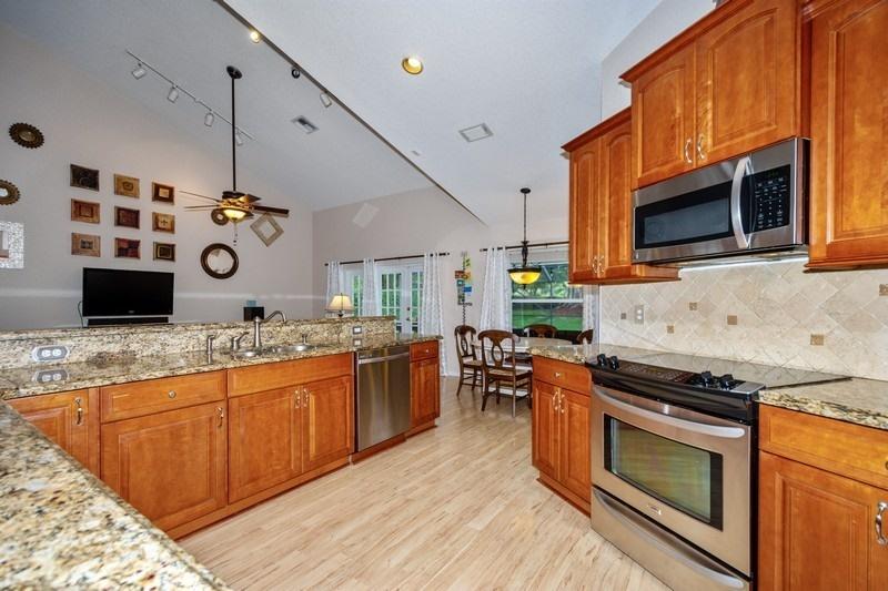 22268 Collington Drive Boca Raton, FL 33428 - Photo 8 of 35 Kitchen