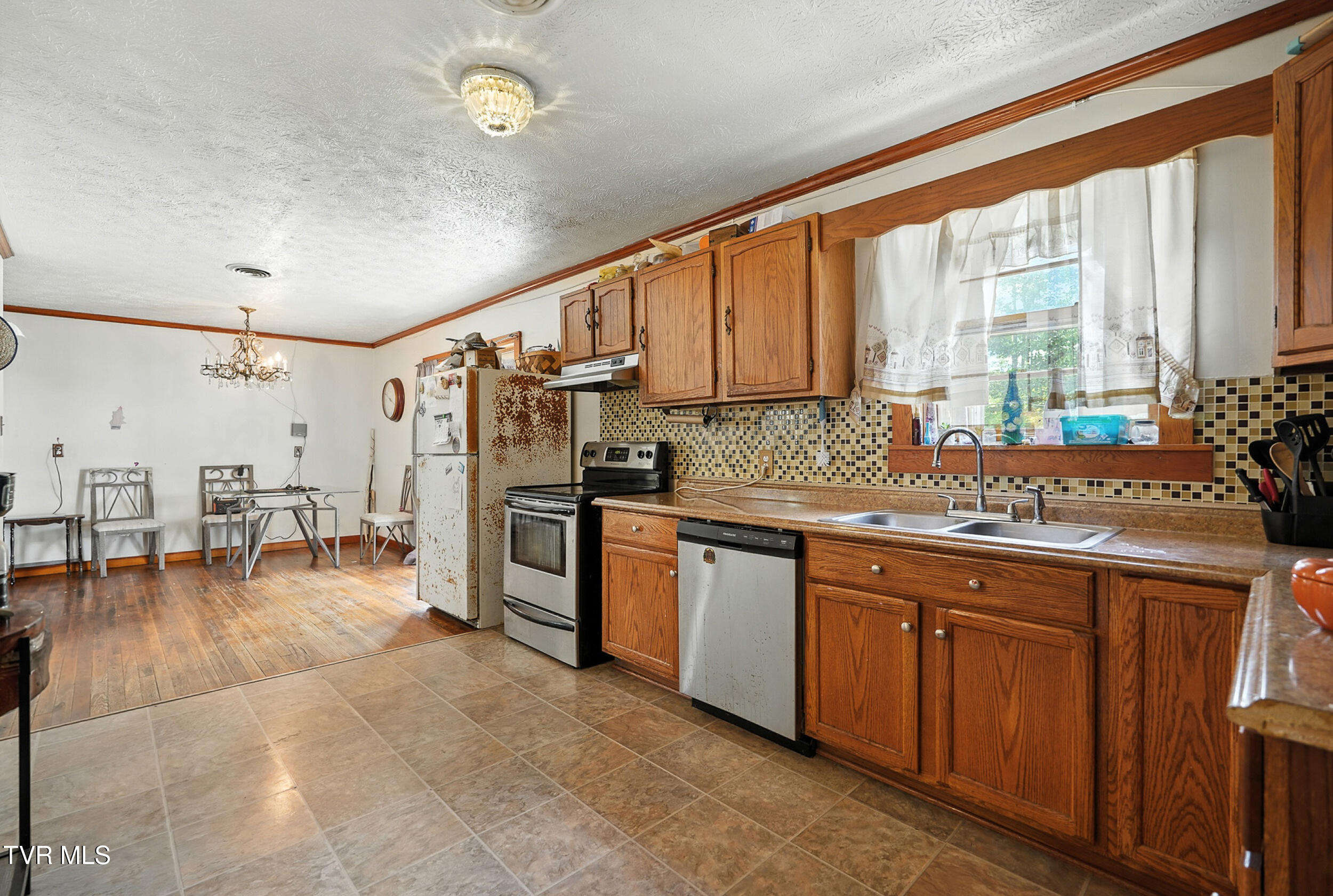 10625 Pine Camp Road Coeburn, VA 24230 - Photo 13 of 39 16_dsc00574