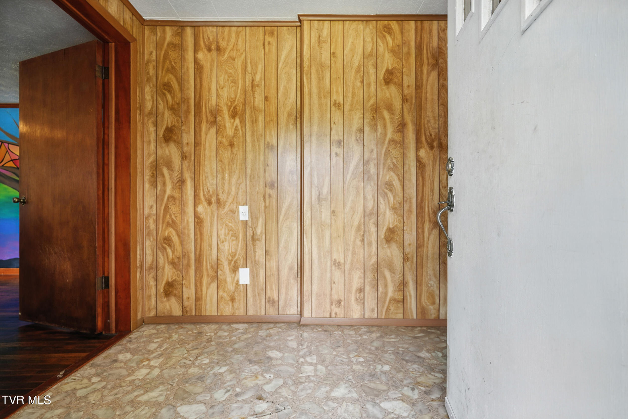 10625 Pine Camp Road Coeburn, VA 24230 - Photo 3 of 39 6_dsc00539