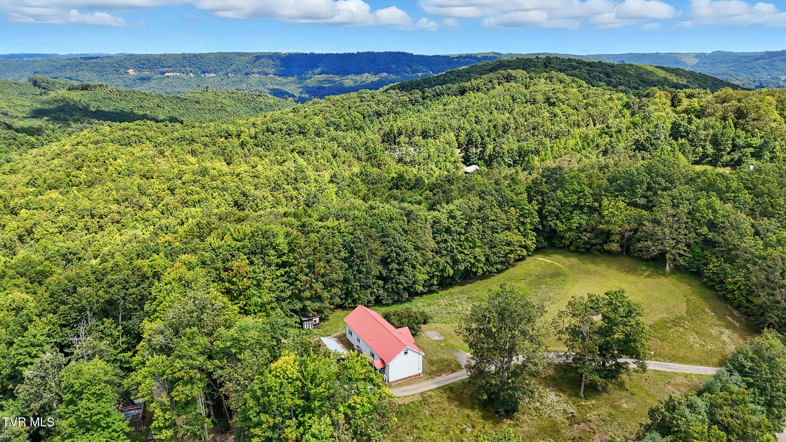 10625 Pine Camp Road Coeburn, VA 24230 - Photo 37 of 39 37_dji_20250826120608_0942_d