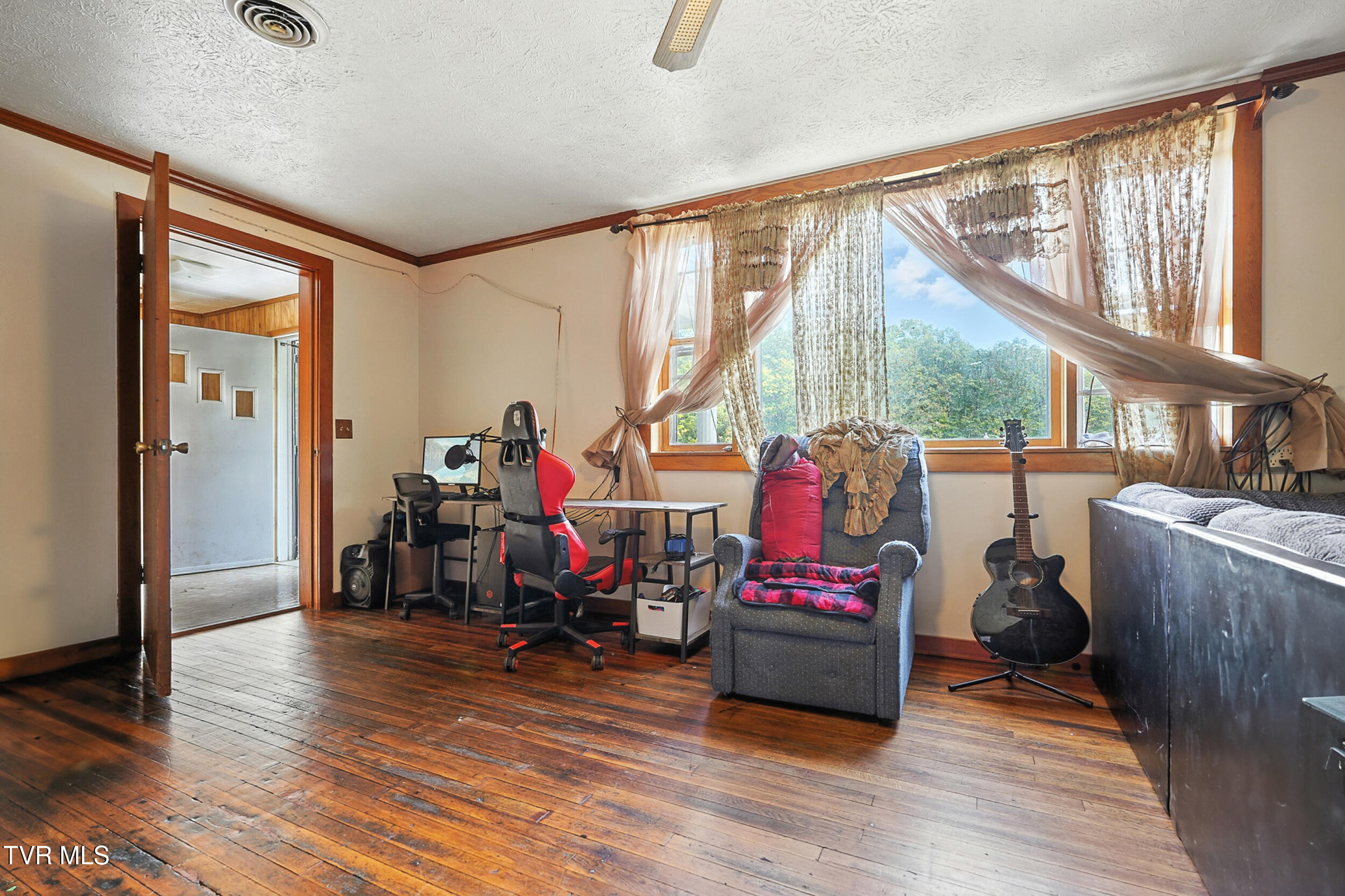 10625 Pine Camp Road Coeburn, VA 24230 - Photo 4 of 39 7_dsc00547