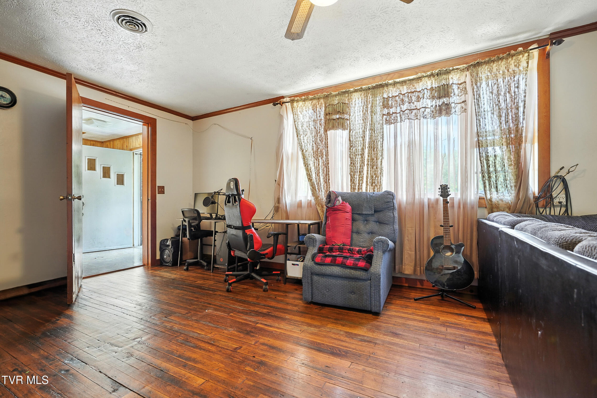 10625 Pine Camp Road Coeburn, VA 24230 - Photo 6 of 39 9_dsc00553