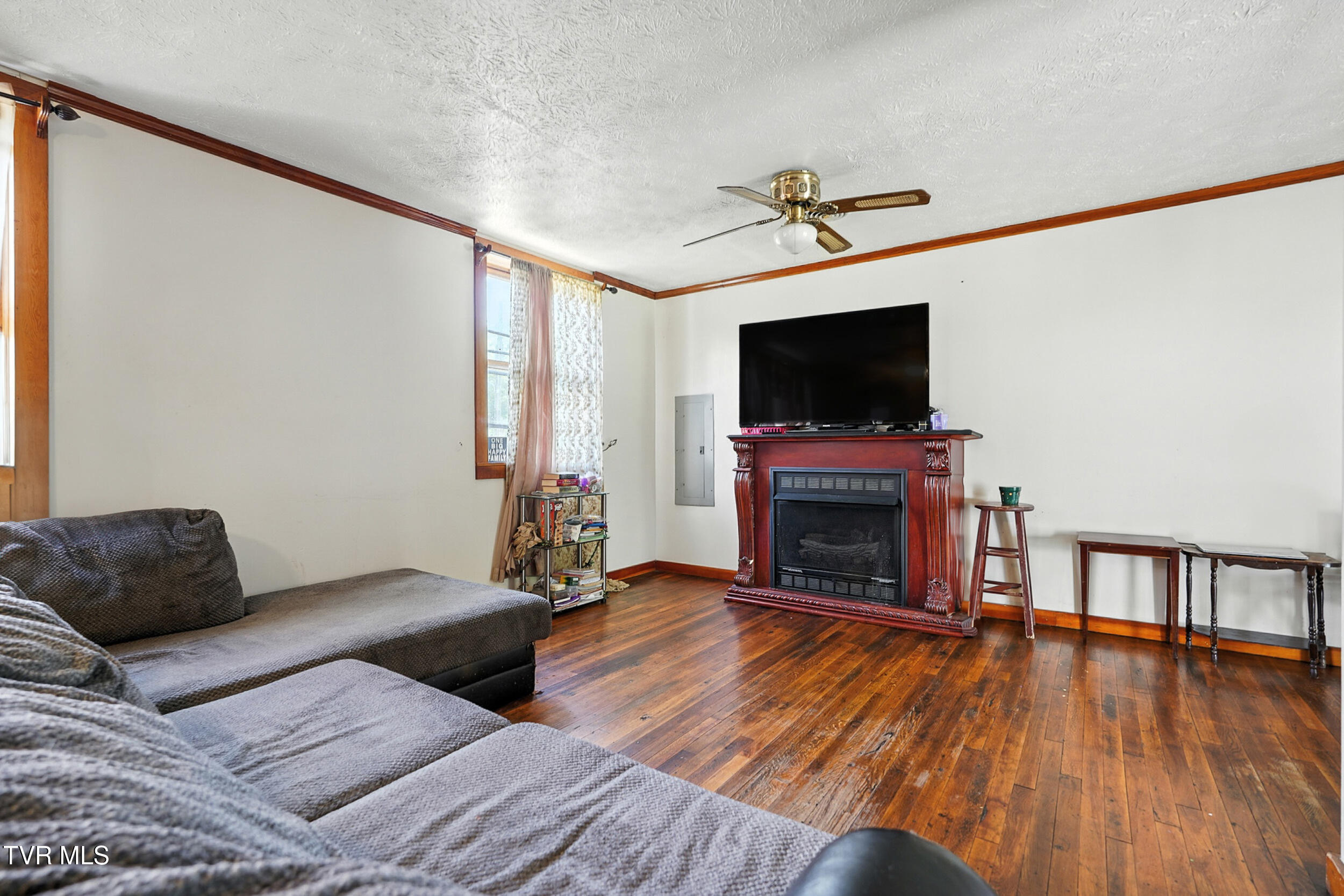 10625 Pine Camp Road Coeburn, VA 24230 - Photo 7 of 39 10_dsc00556