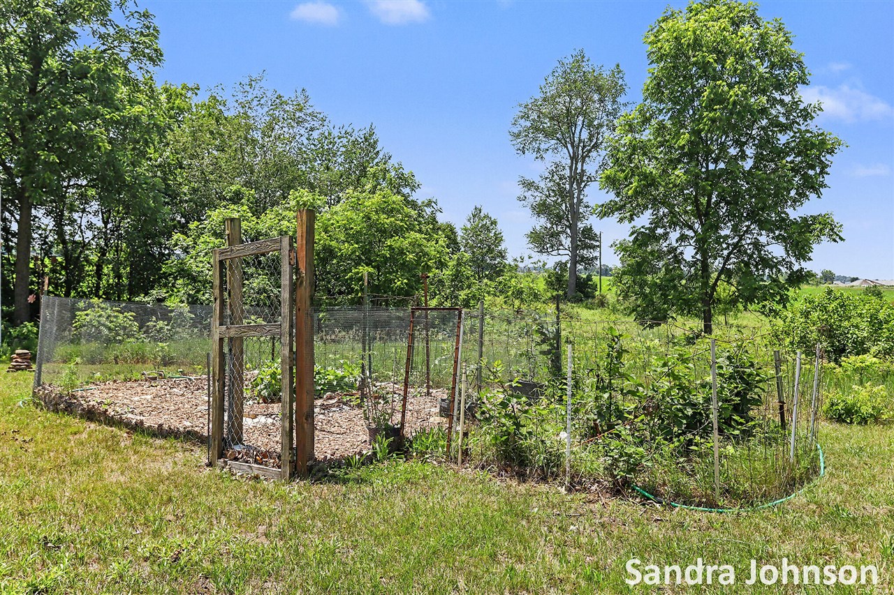 6180 Rook Road Plainwell, MI 49080 - Photo 22 of 35