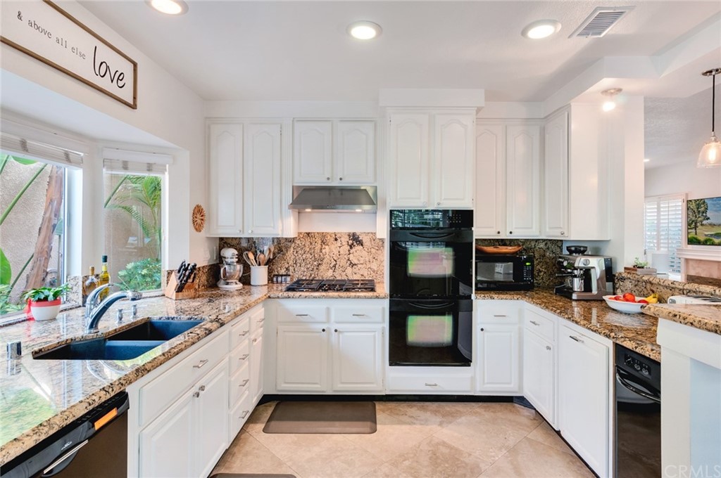 33 Antigua Dana Point, CA 92629 - Photo 20 of 39