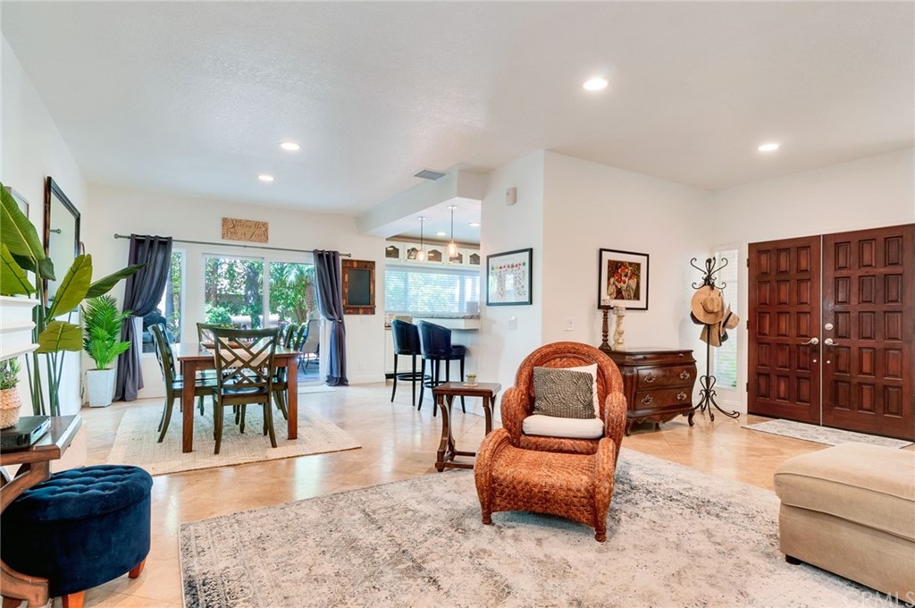 33 Antigua Dana Point, CA 92629 - Photo 10 of 39