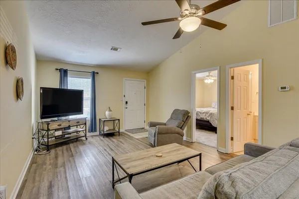 $1,950 | 540 Edgecliff Lane, Evans, GA 30809