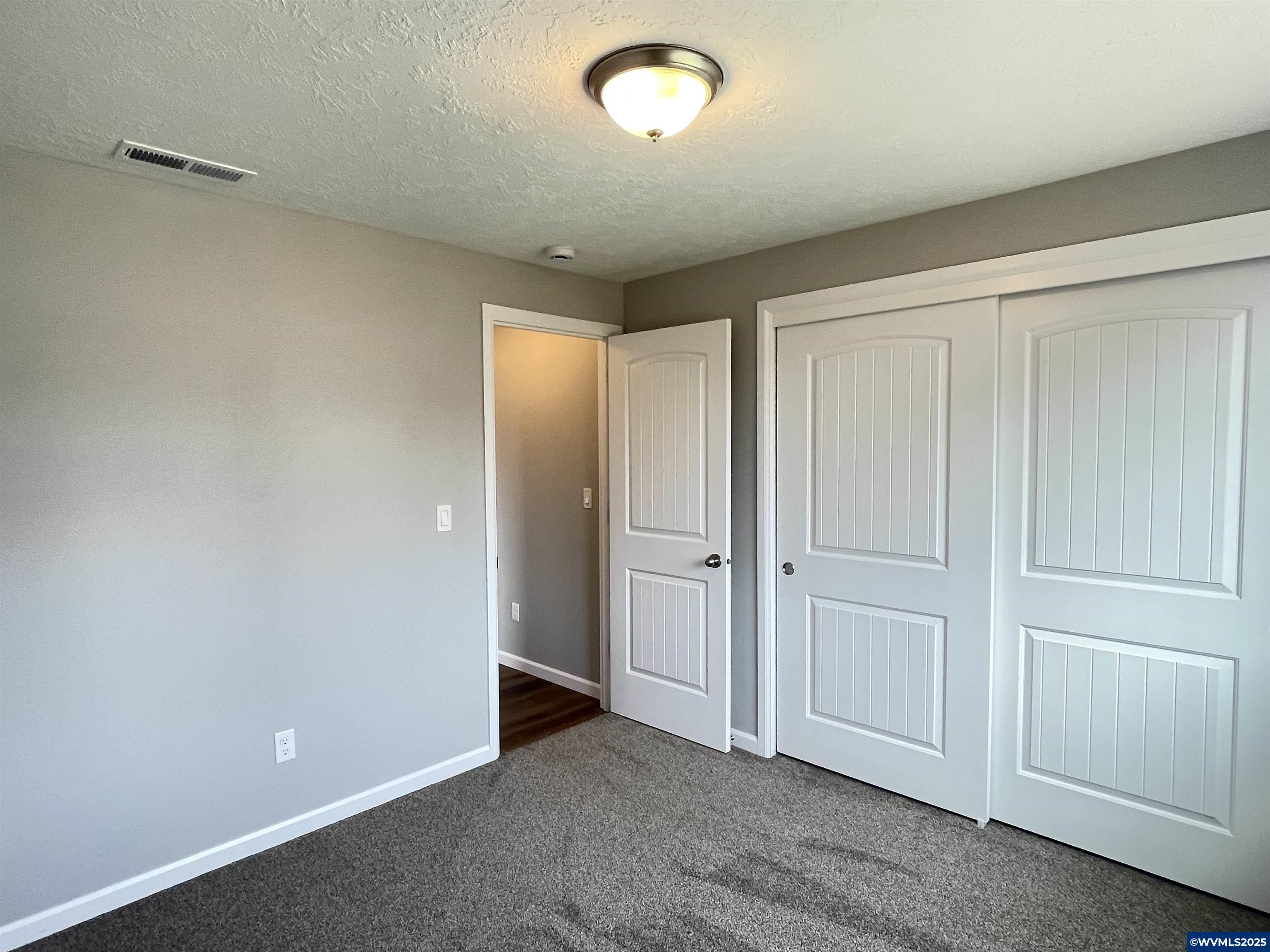 1240 Southwest Hop Street Albany, OR 97321 - Photo 19 of 37
