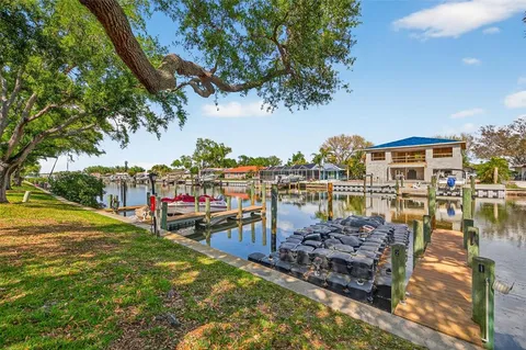 $445,000 | 6257 Cape Hatteras Way Northeast, Unit 5, St. Petersburg, FL 33702