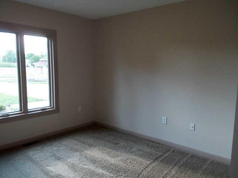 4621 Ferguson Road Indianapolis, IN 46239 - Photo 16 of 23 Gallery Image 16