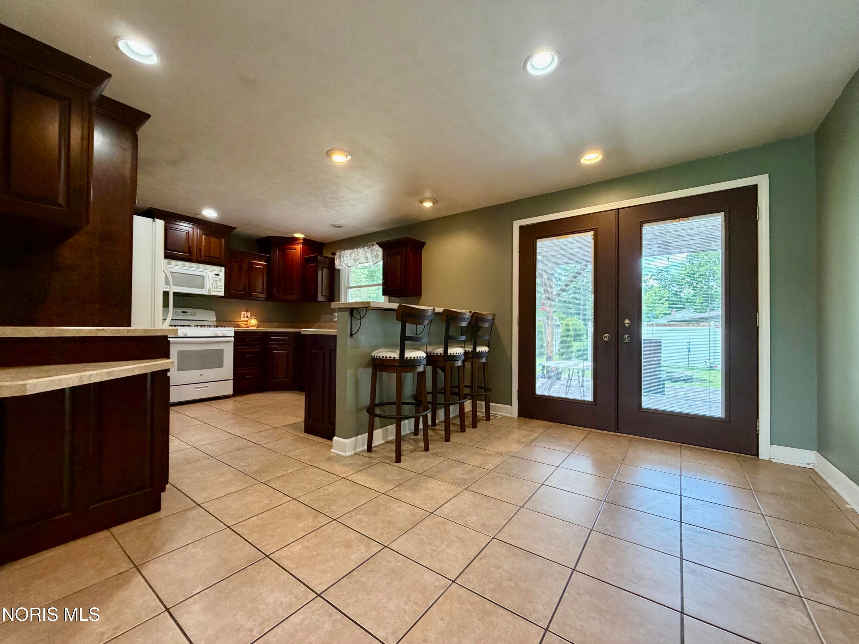 103 Monterey Road Defiance, OH 43512 - Photo 9 of 18 Gallery Image 9