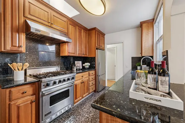 $1,095,000 | 132 School Street, Daly City, CA 94014